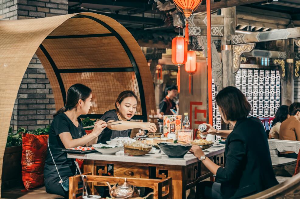 天門開火鍋加盟店，如何節(jié)省投資成本？