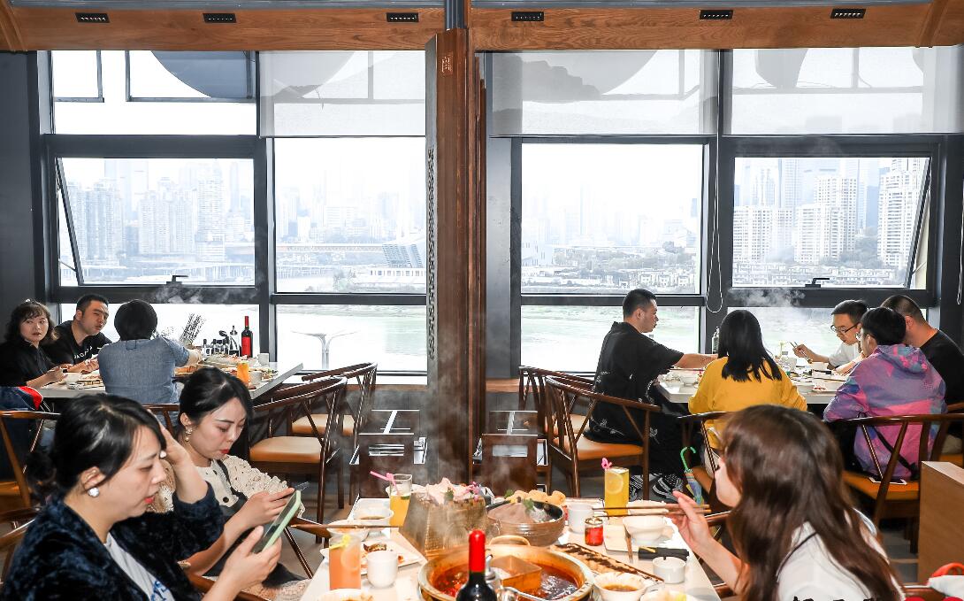 大同開火鍋加盟店，需要聘請多少員工？