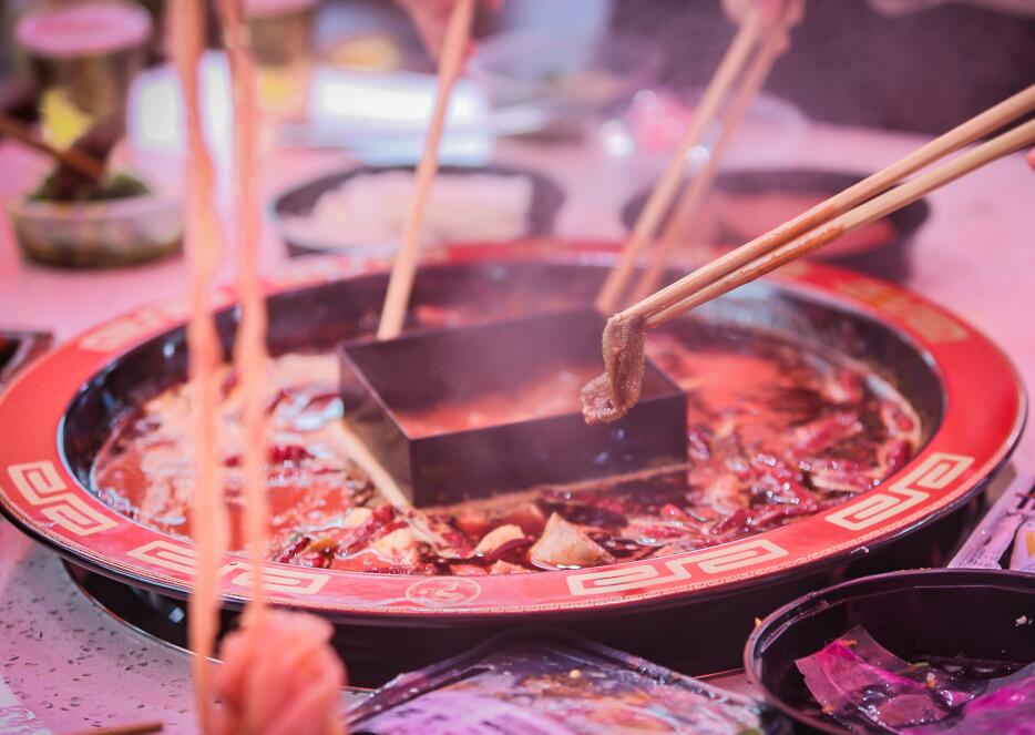 生活從來(lái)不缺重頭再來(lái)的勇氣，只缺一頓火鍋！