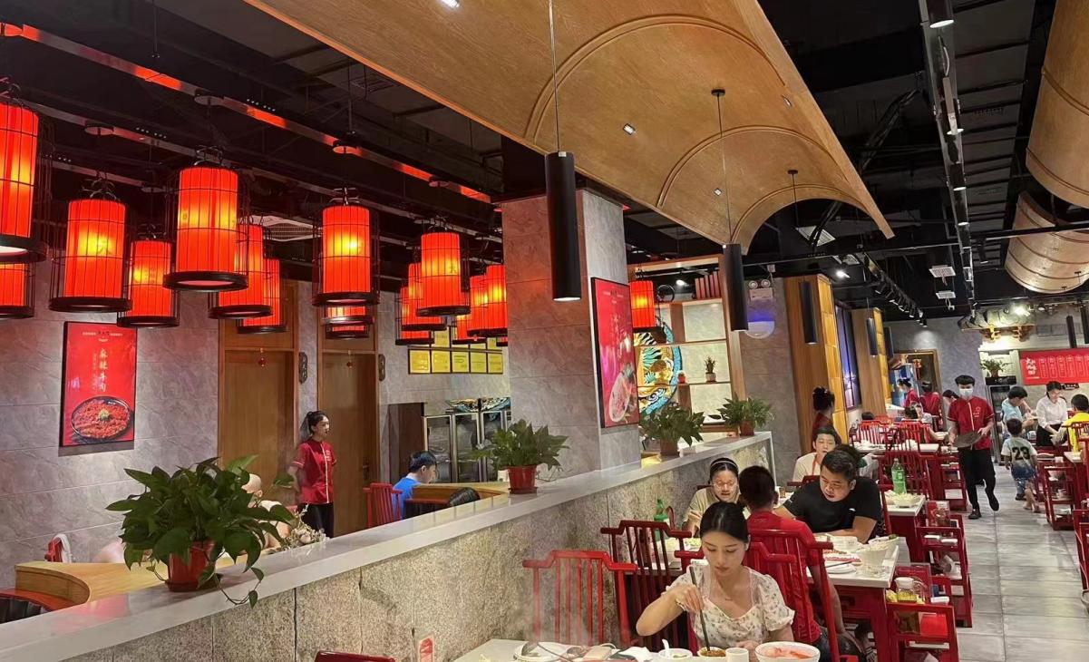 傳統(tǒng)火鍋店和市井火鍋店的區(qū)別在哪里？