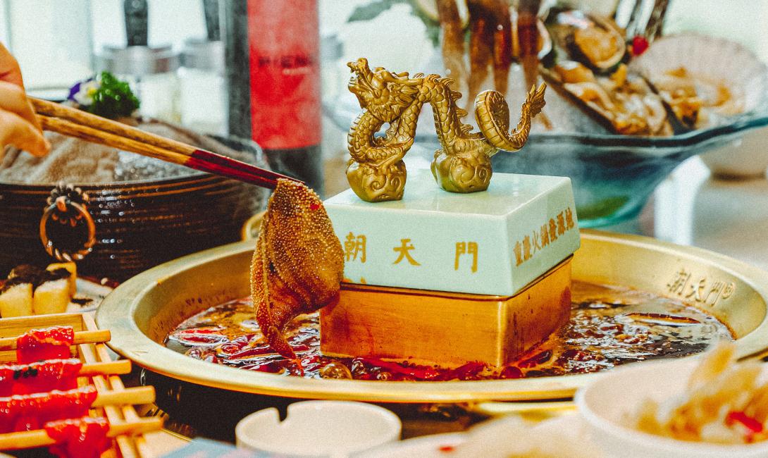 火鍋店熬制地溝油被罰巨款！餐飲食安時(shí)刻謹(jǐn)記！