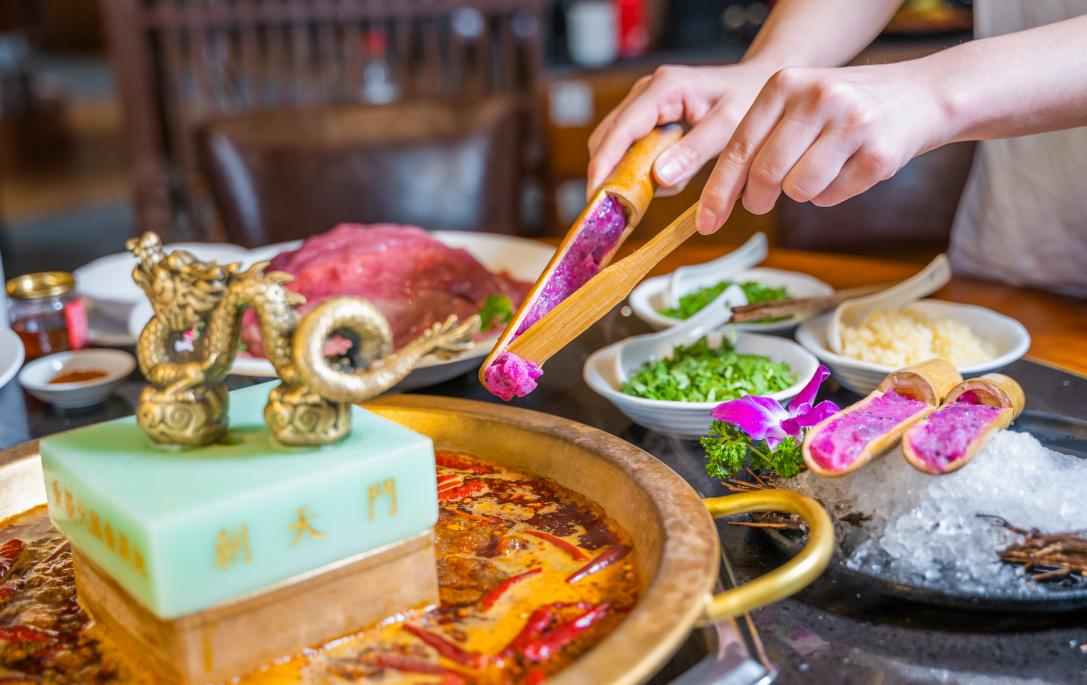 重慶火鍋，經(jīng)典菜品，加盟店必備！